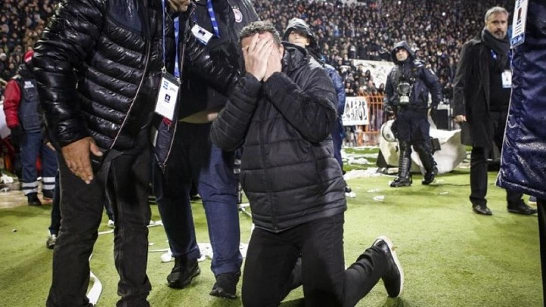 προπονητής ολυμπιακού