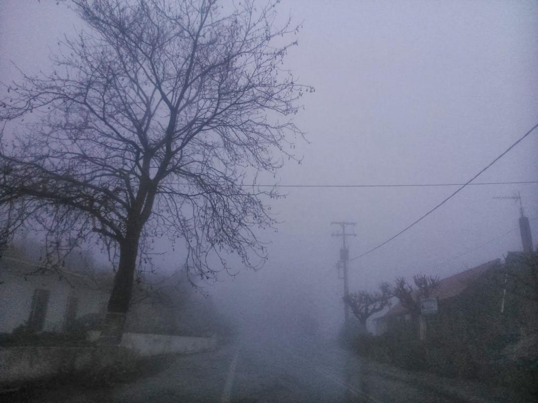 Το νέφος του Πειραιά και η "πάχνη" της Κρήτης