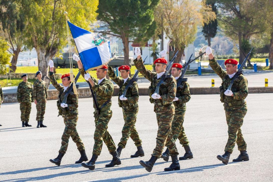 547 αερομεταφερομενο ταγμα ρεθυμνο.jpg