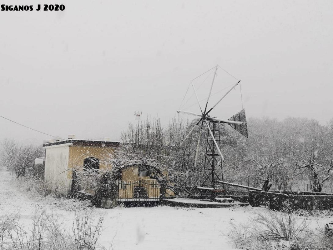 Έντονη χιονόπτωση στο Οροπέδιο Λασιθίου - Γιάννης Σιγανός