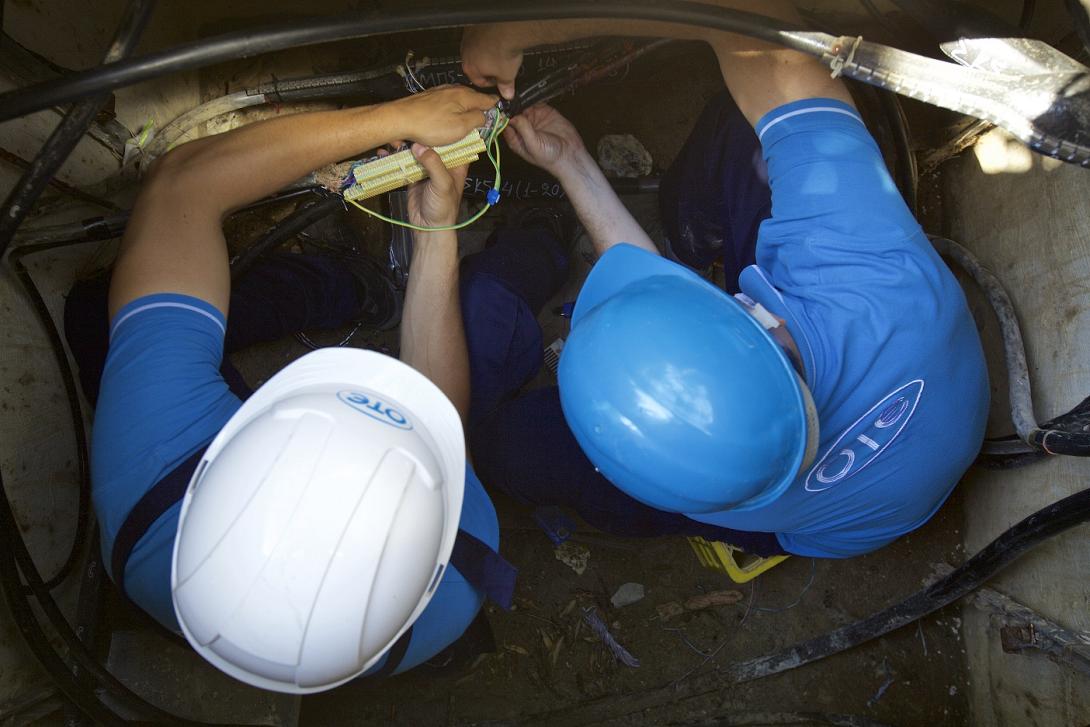 ΟΤΕ τεχνικοι.jpg