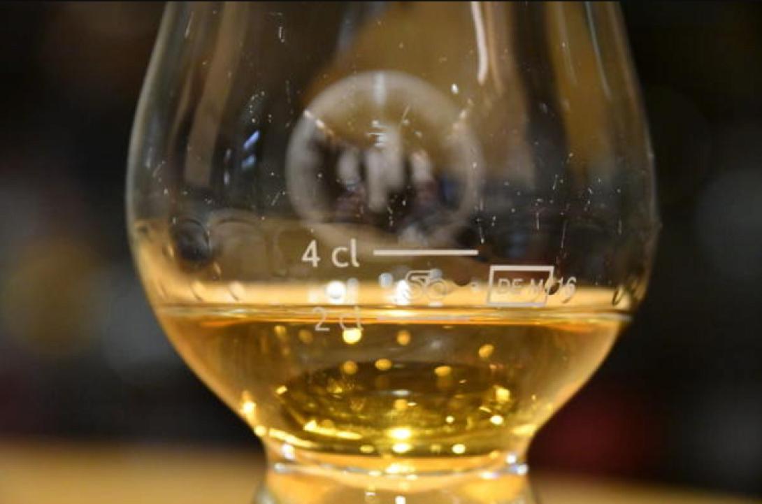 ουισκι 9.000 ευρώ