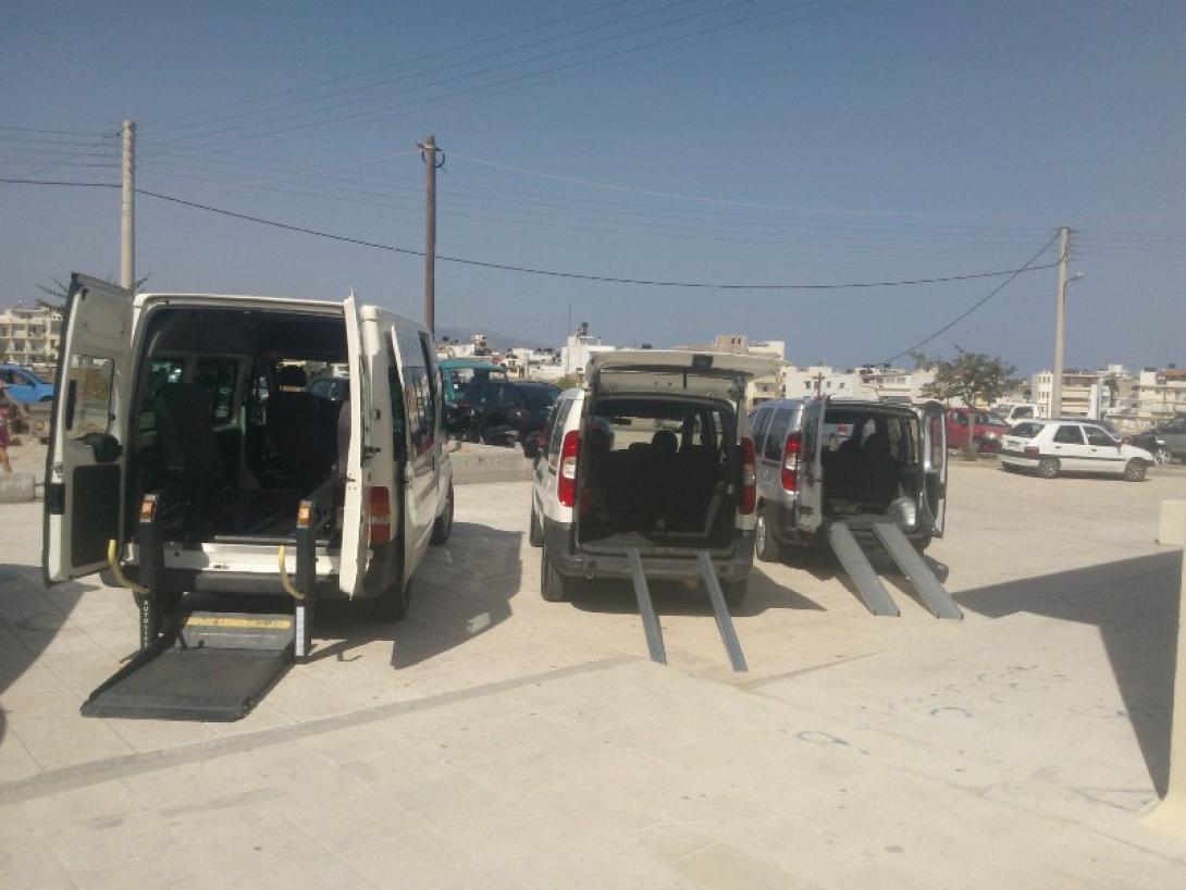 Νέα οχήματα στην υπηρεσία των ΑΜΕΑ του Ηρακλείου