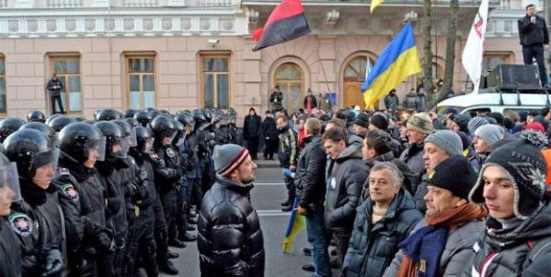 Οικονομική βοήθεια, συμπληρωματική του ΔΝΤ, προσφέρουν οι ΗΠΑ στην Ουκρανία