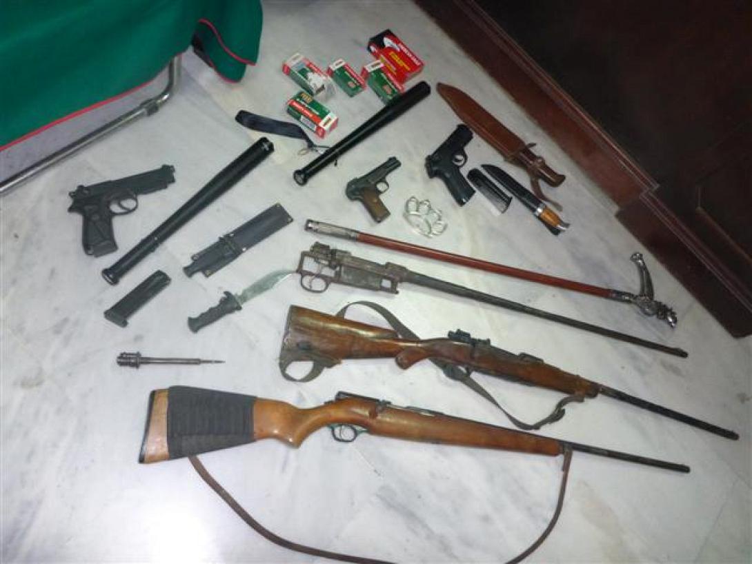 'Ενα μικρό οπλοστάσιο στην κατοχή δυο ανδρών στα Χανιά 