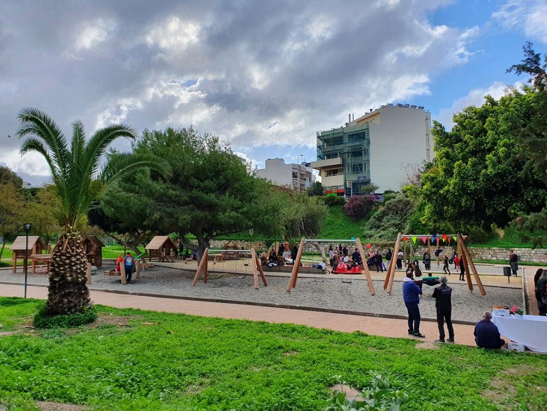 Παιδικη Χαρα Τείχη