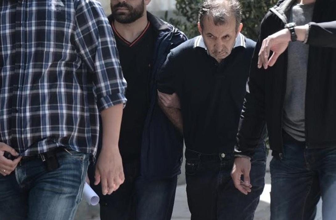 παιδοκτόνος