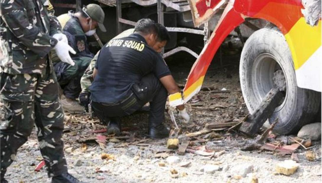 Καραμπόλα με 35 νεκρούς στο Πακιστάν