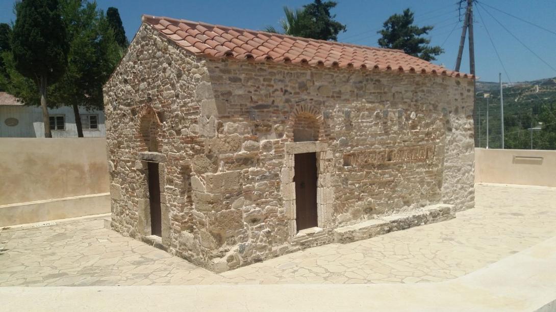 Παναγια Γαλακτοφορούσα Απομαρμά