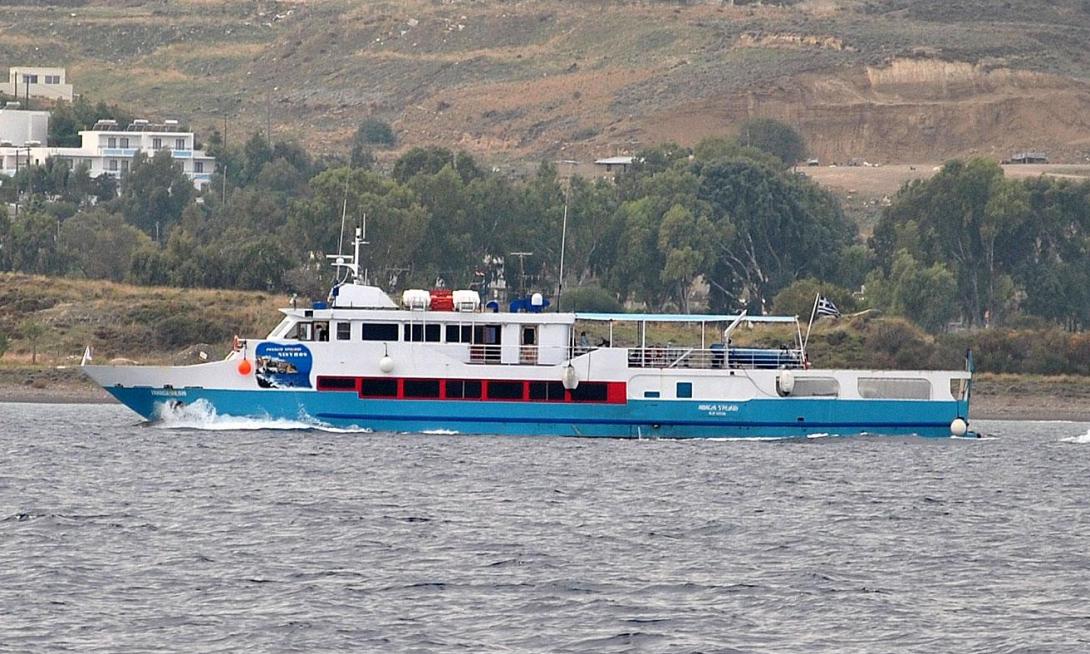 Στην Κάλυμνο το «Παναγιά Σπηλιανή» που προσάραξε σε νησίδα τα μεσάνυχτα
