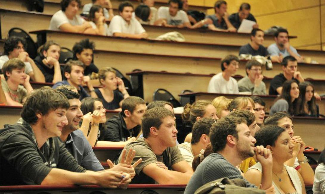 Ψηφίστηκε η ρύθμιση για τους αιώνιους φοιτητές