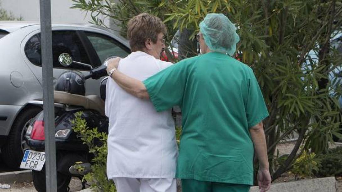 Αρνητικά στον ιό Εμπολα δύο από τα πέντε άτομα που νοσηλεύονται στην Ισπανία