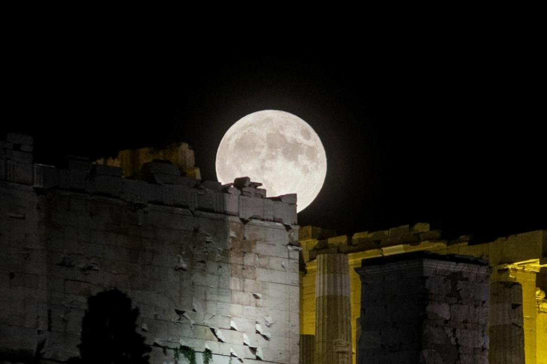 πανσέληνος