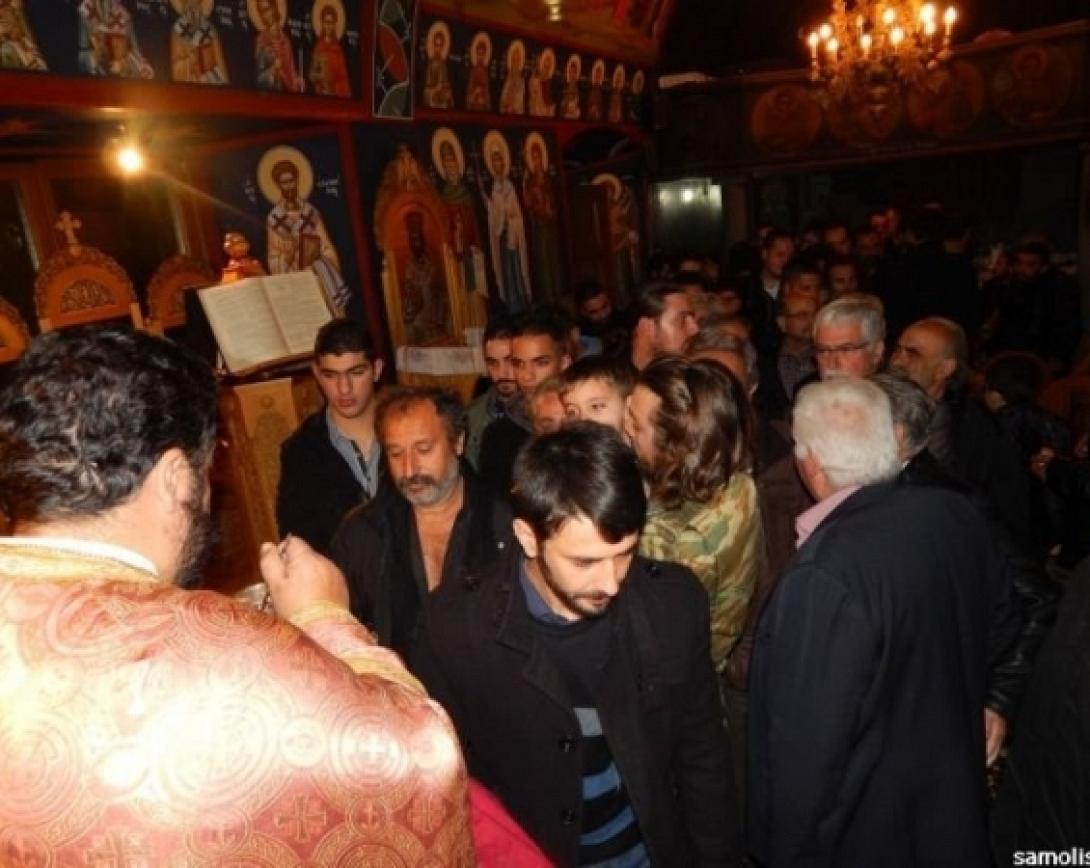 θεία λειτουργία μόνο για άντρες