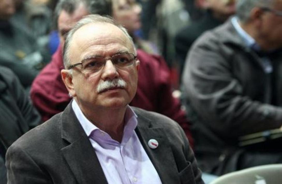 Η "Πλατφόρμα 2010" στηρίζει την κυβέρνηση