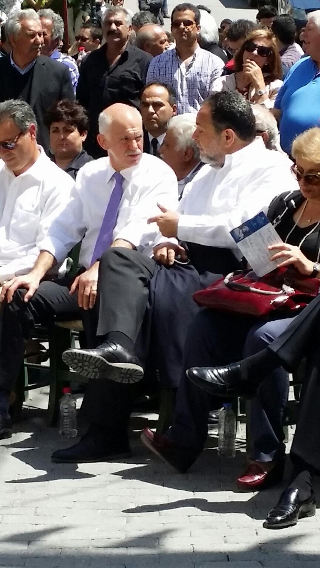 Σε εκδήλωση αποκαλυπτηρίων προτομής του Παπαγιάννη Εμμ. Σκουλά παραβρέθηκε ο Γ. Παπανδρέου