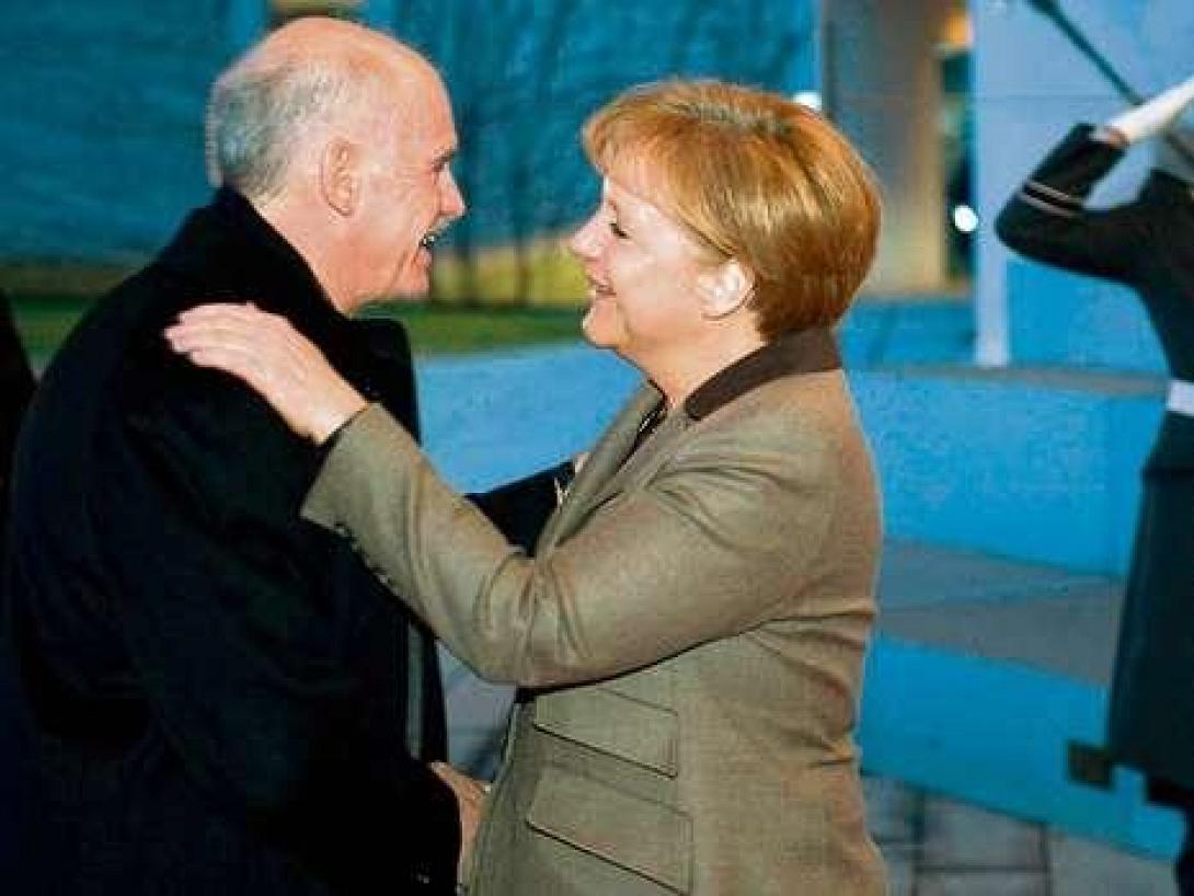 Γιώργος Παπανδρέου: η Μέρκελ μας έβαλε στο ΔΝΤ