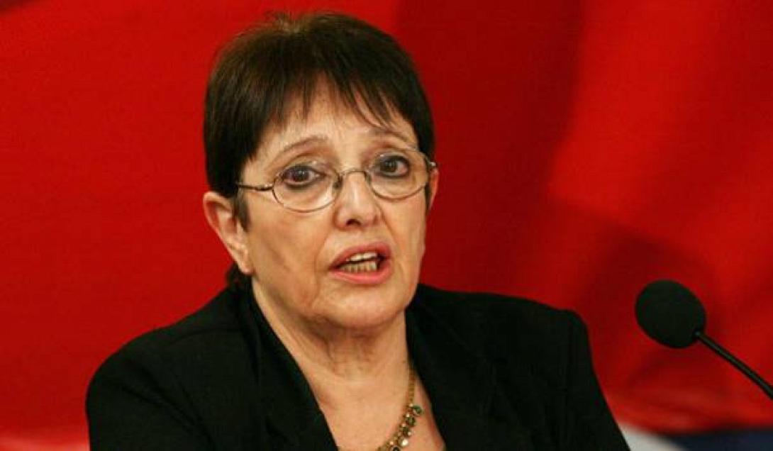 Ερώτηση στη Βουλή για τους αγρότες από την Αλέκα Παπαρήγα