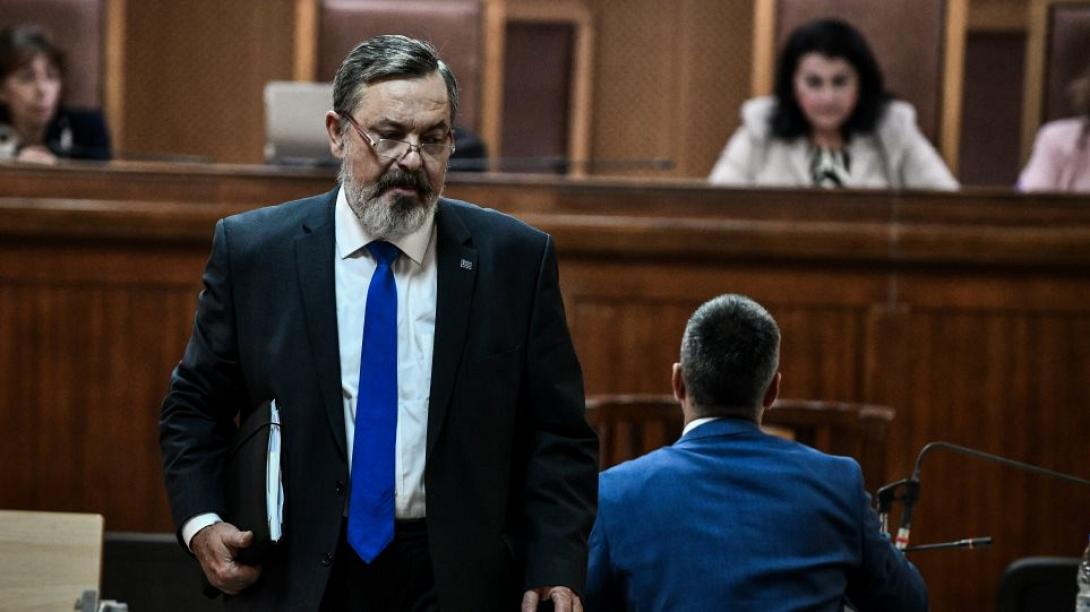 Παππας χρυση αυγη