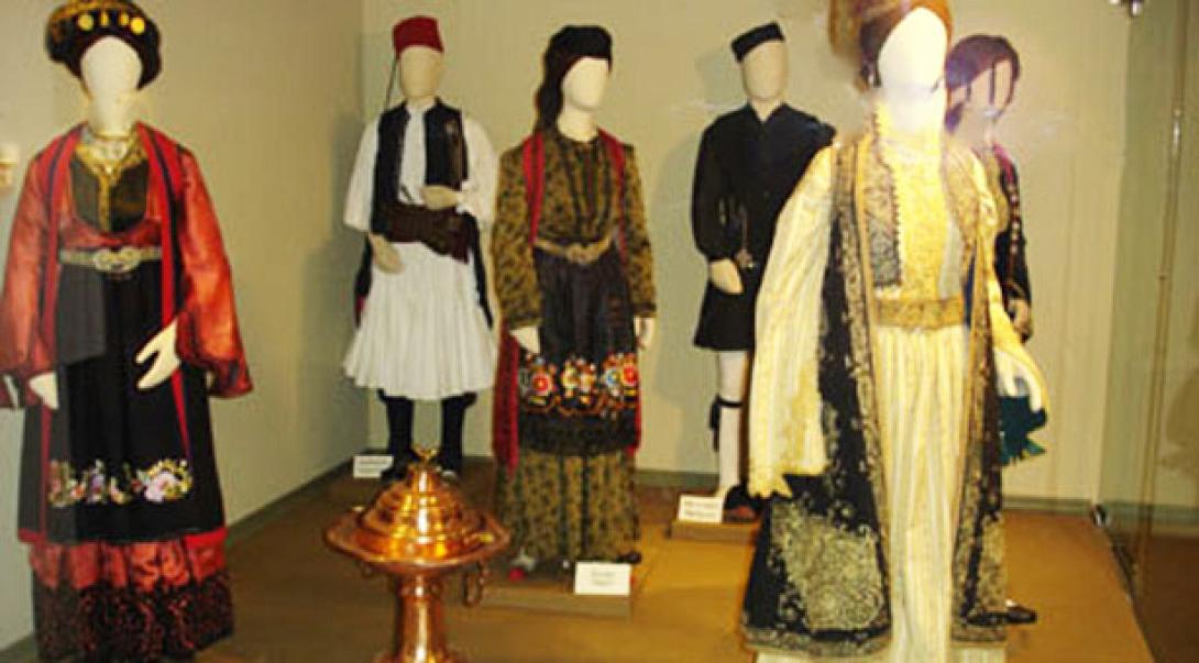 Η παραδοσιακή φορεσιά στο Εθνικό Ελληνικό Μουσείο στο Σικάγο