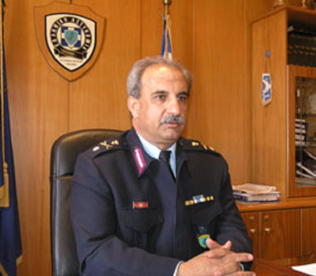 Αποστρατεύεται ο Μανώλης Παραβολιδάκης 