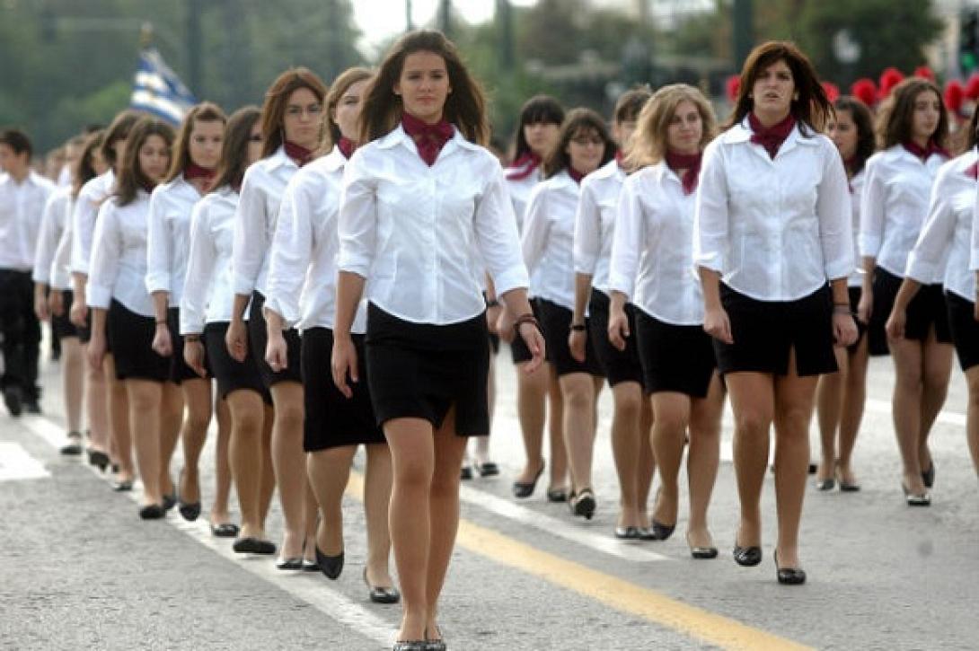 Η φωτογραφία από τη παρέλαση του Ηρακλείου που κάνει θραύση!