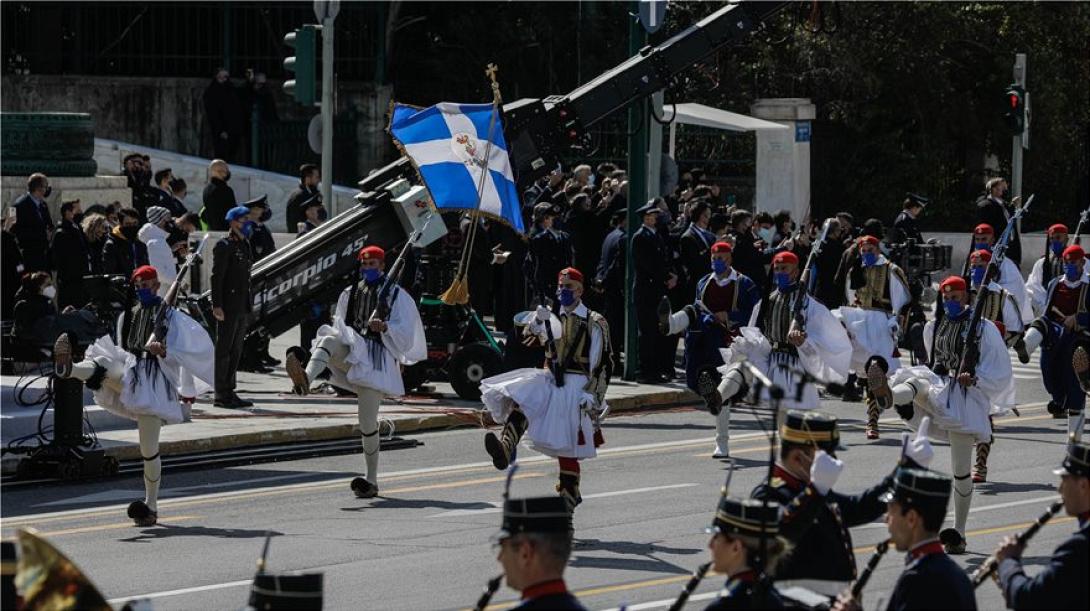 Στιγμιότυπο από την παρέλαση της Αθήνας