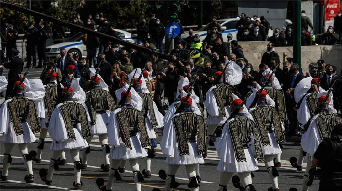 Στιγμιότυπο από την παρέλαση της Αθήνας