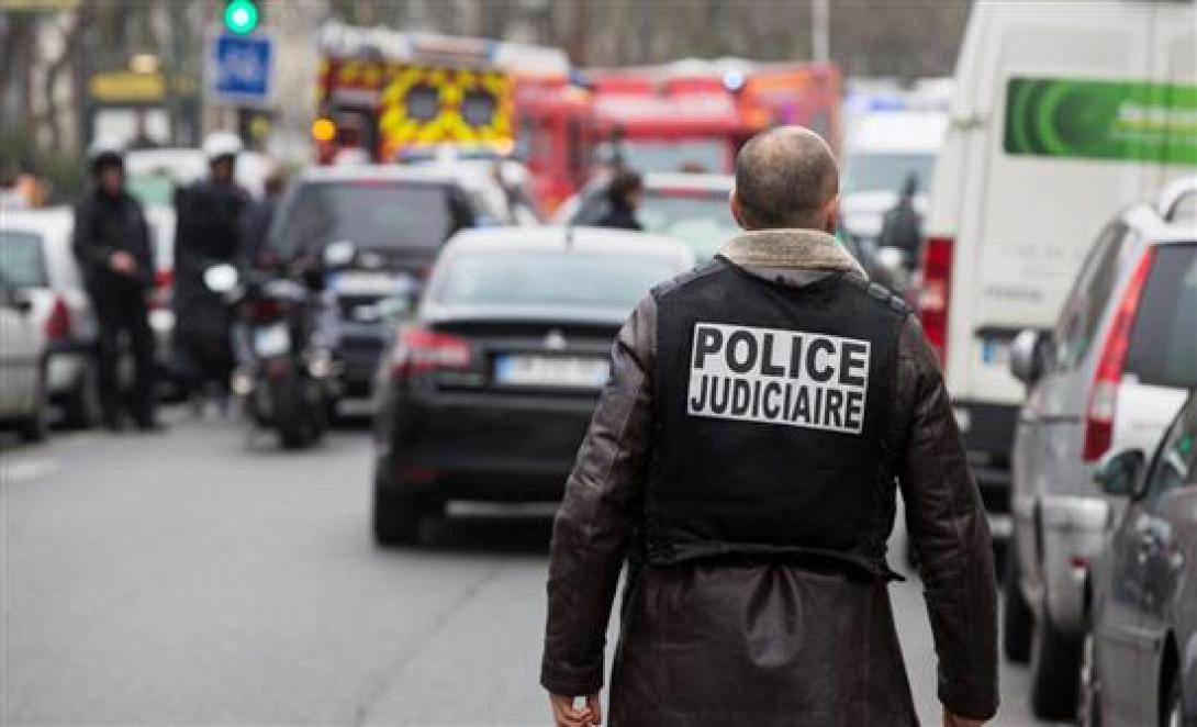 Αυτοκτόνησε αστυνομικός που ερευνούσε την υπόθεση στο Charlie Hebdo