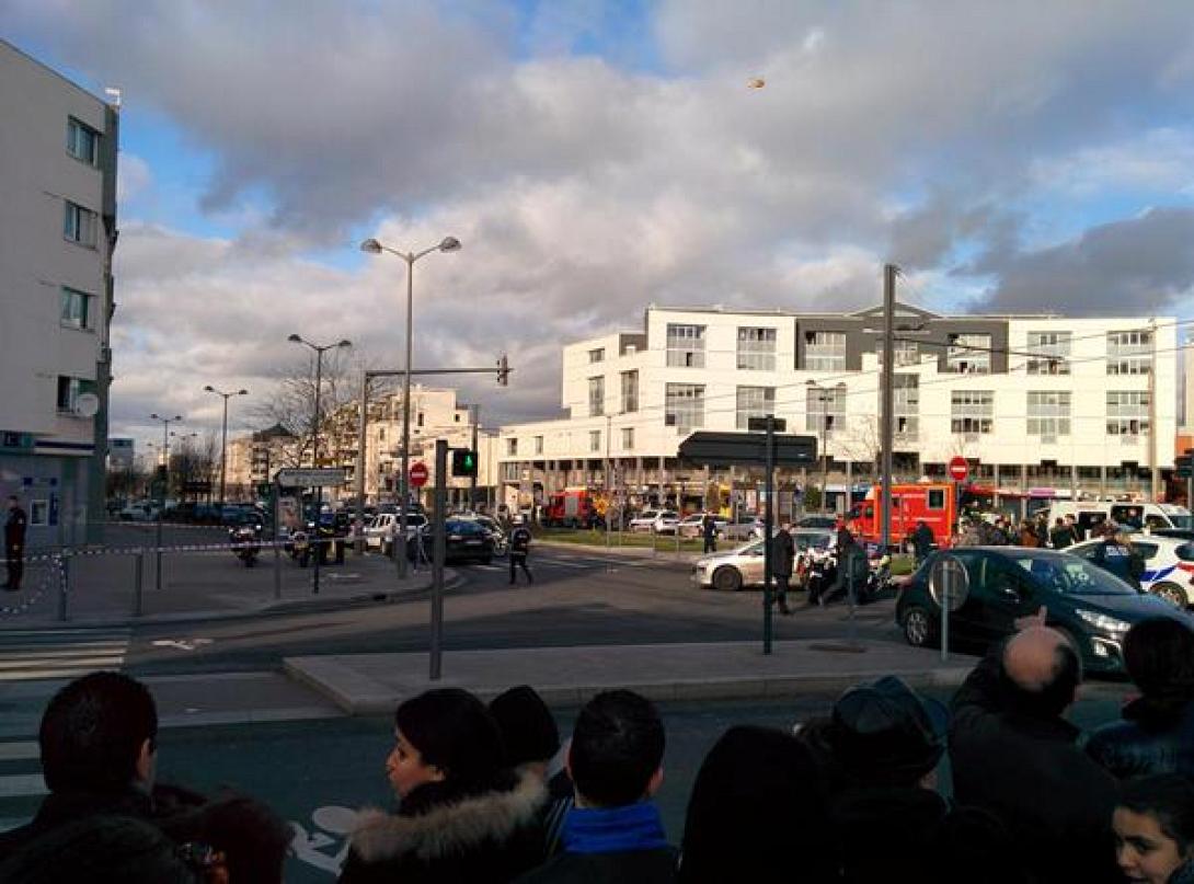 Ελεύθεροι οι όμηροι στο Παρίσι – Συνελήφθη ο δράστης (βίντεο)