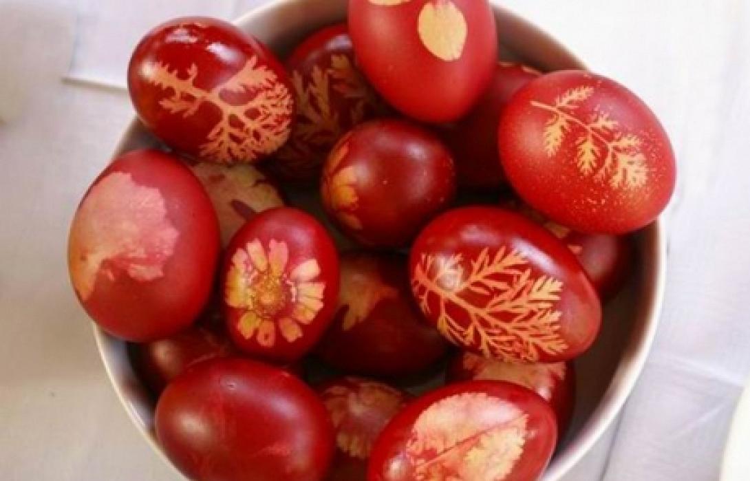 κόκκινα αυγά