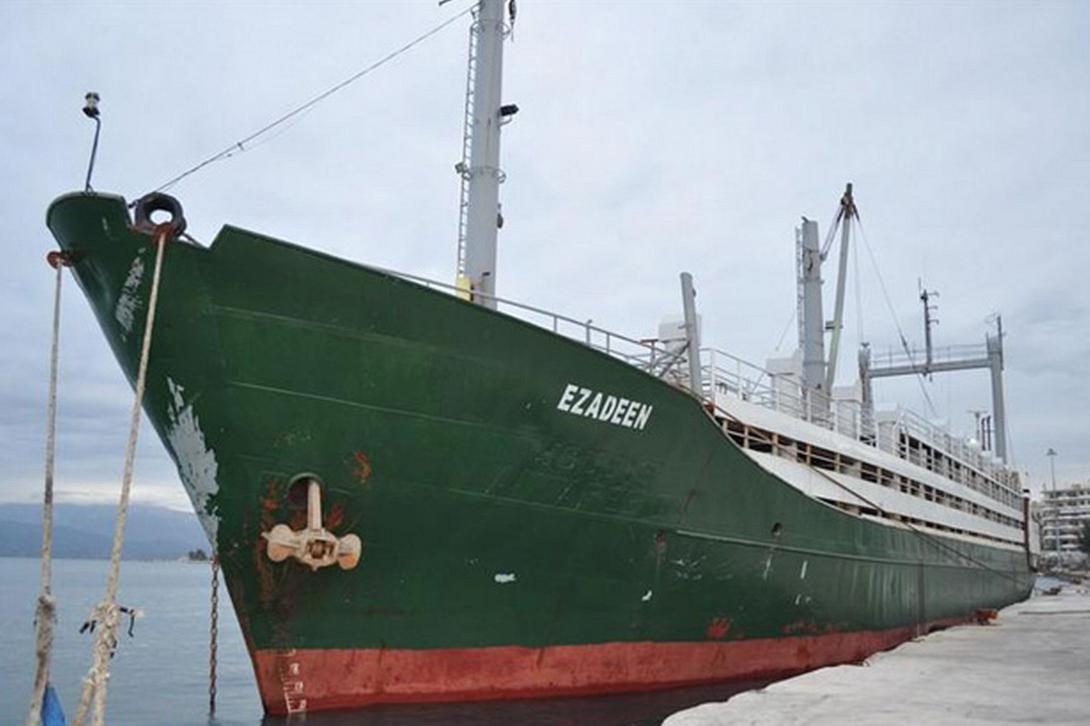 Πλοίο με 450 μετανάστες, πλέει ακυβέρνητο στις ακτές της Ιταλίας 