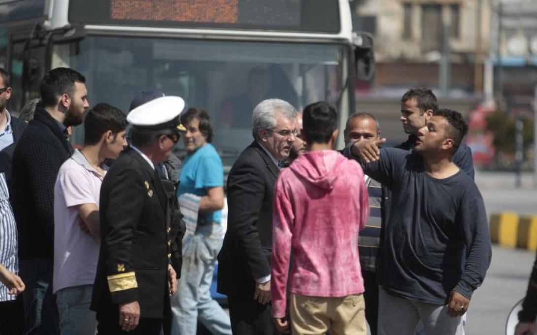 προσφυγες,πειραιας