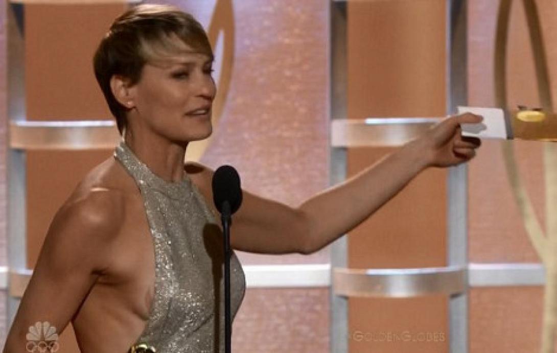 Χρυσή σφαίρα με .. διαφορά στήθους