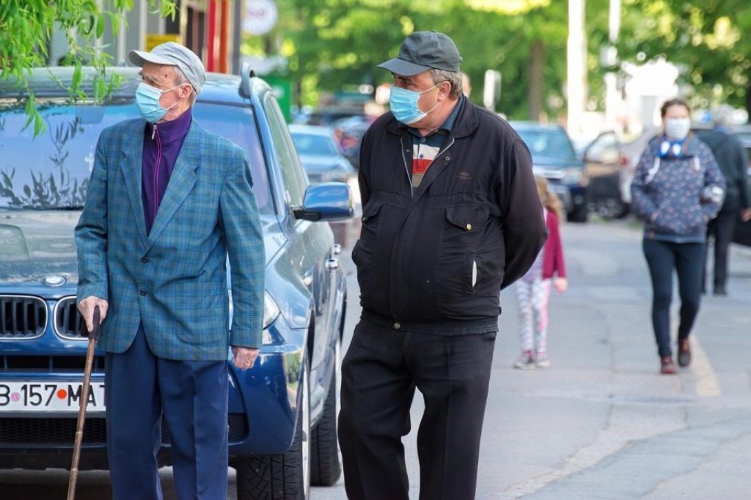 άνδρες κορωνοϊός