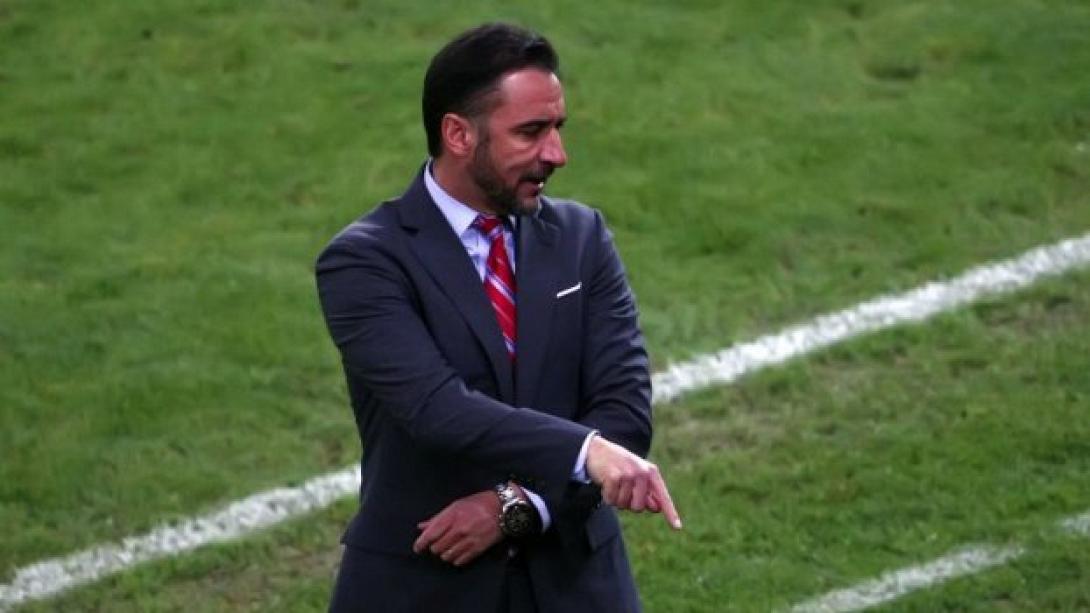 Περέιρα:«Όποιος πιστεύει πως αυτό ήταν ποδοσφαιρικός αγώνας, είναι ψέμα»