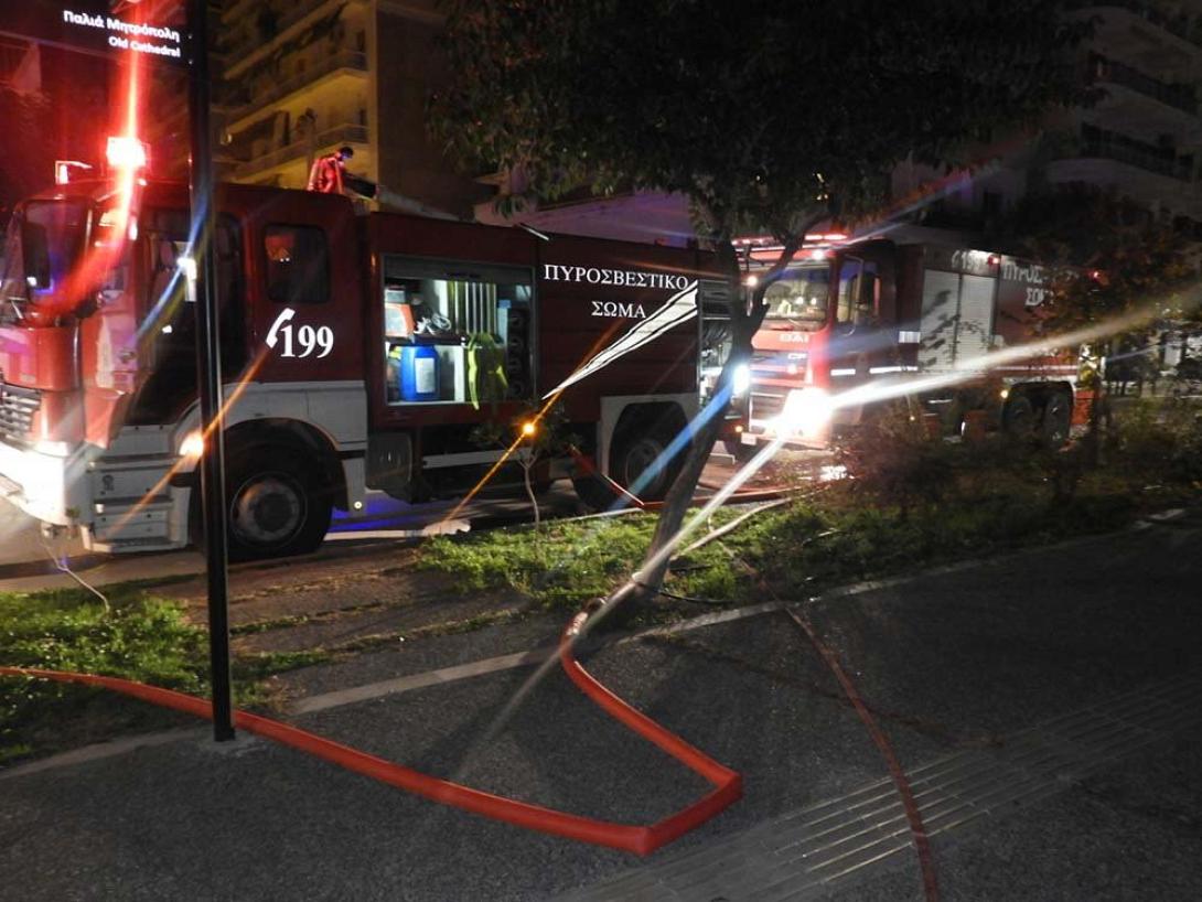 Πανικός από φωτιά σε περίπτερο.jpg