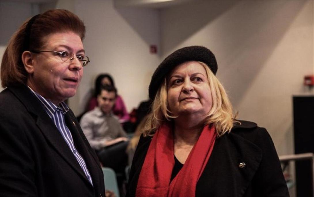 Κ. Περιστέρη: Ας χαρούμε το μνημείο - Βρέθηκαν νομίσματα του 2ου αιώνα και αγγεία