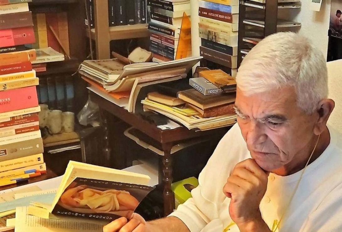 άγγελος πετρουλάκης