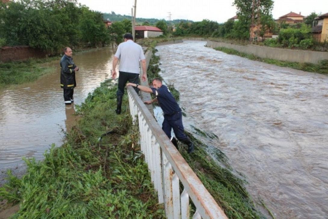 Βουλγαρία: Μία γυναίκα έχασε τη ζωή της και ο γιος της αγνοείται 