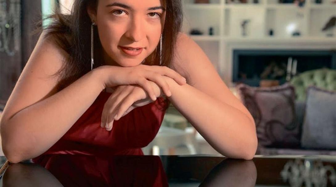 Η Ελληνίδα πιανίστρια που κατέκτησε τη Νέα Υόρκη