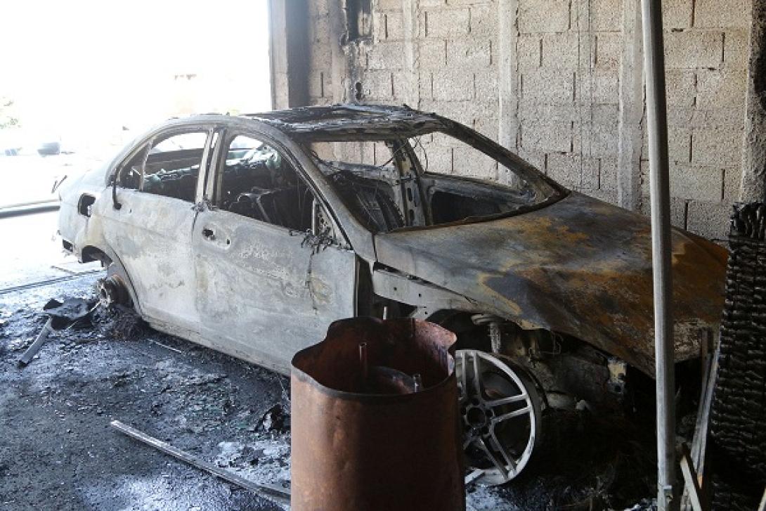 Φωτορεπορτάζ από το αυτοκίνητο που έγινε στάχτη στο Γάζι