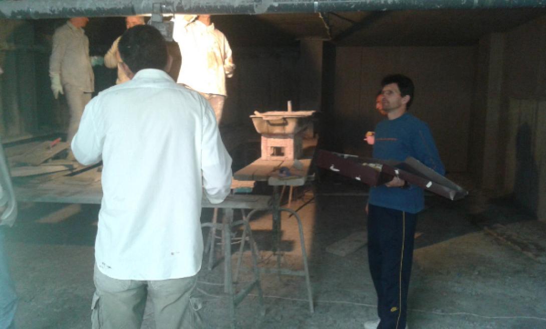 Στα γιαπιά έκοψαν την Πρωτοχρονιάτικη πίτα, οι οικοδόμοι του Ηρακλείου