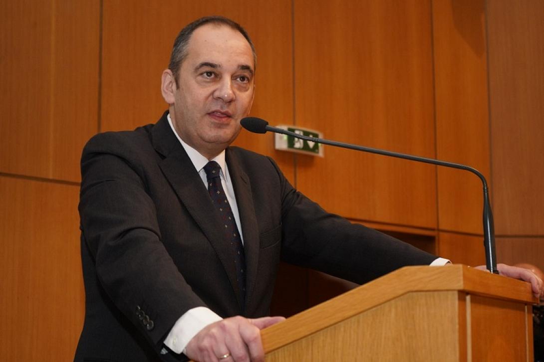 Γιάννης Πλακιωτάκης