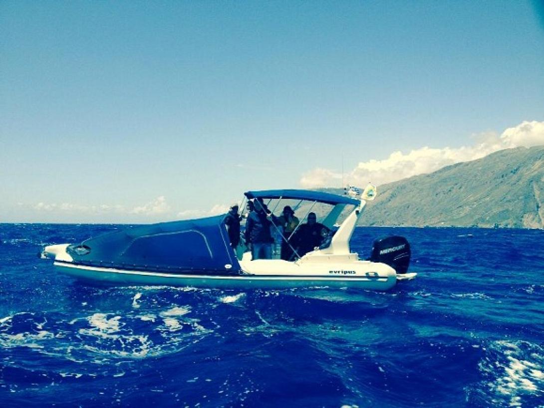 πλωτό φράγμα