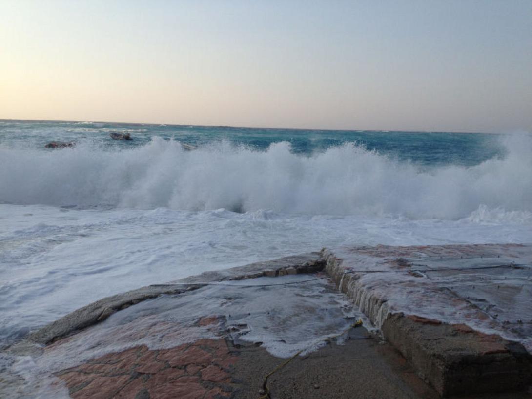 Τραγωδία στις ελληνικές θάλασσες με 15 νεκρούς το τριήμερο