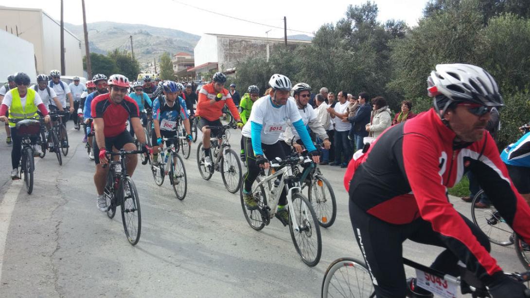Πλήθος κόσμου συμμετείχε στον Ποδηλατικό Γύρο Μεσαράς