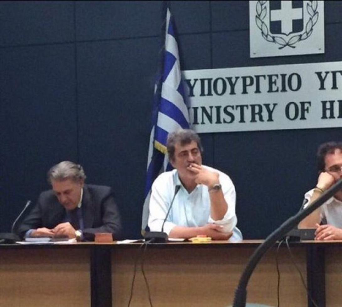 πολακης τσιγαρο.jpg