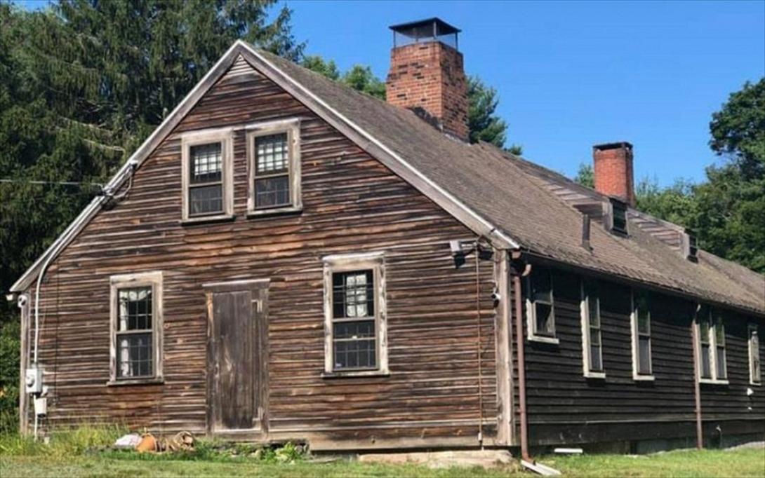 ΗΠΑ: Πωλείται το πιο «στοιχειωμένο σπίτι» του Rhode Island