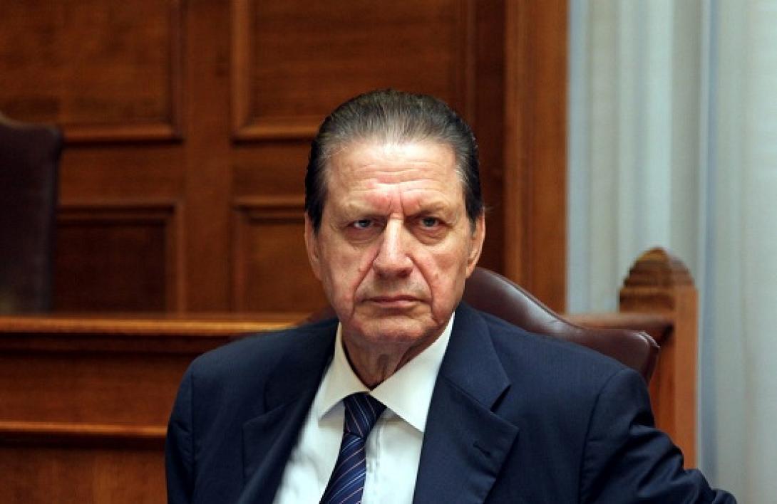 "Να αλλάξει πολιτική η κυβέρνηση, για να ψηφίσω για Πρόεδρο" λέει ο Βύρων Πολύδωρας